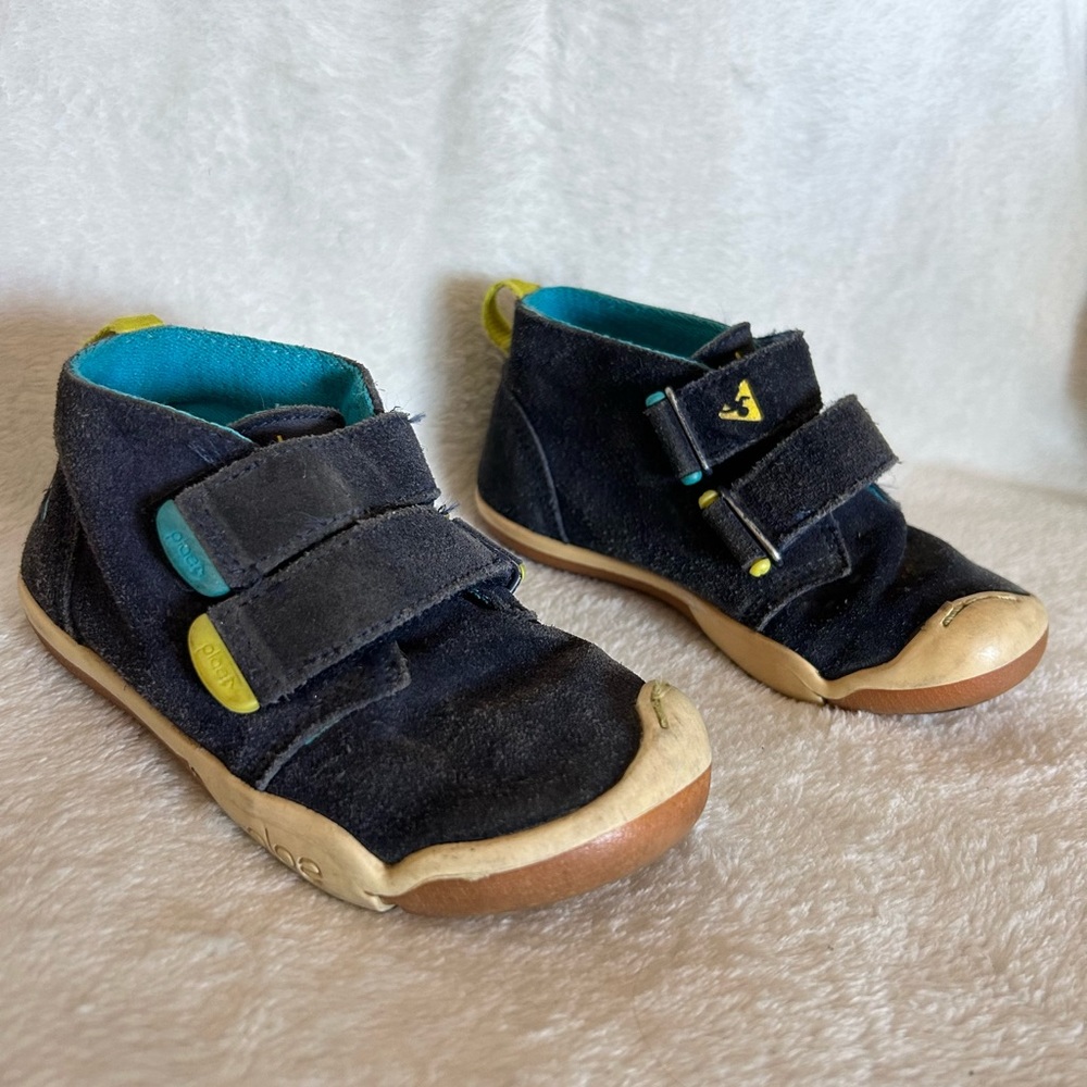 Used Plae Kids Shoes